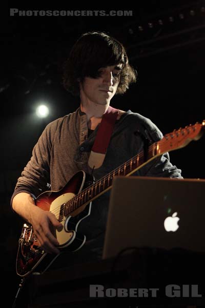 YOUNG MAN - 2010-01-18 - PARIS - Point Ephemere - 
